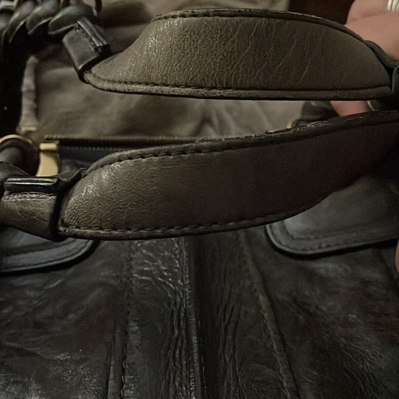 Authentic CHLOE Silver/ gray  Leather Heloise bag .In Excellent used condition. - Picture 7 of 12